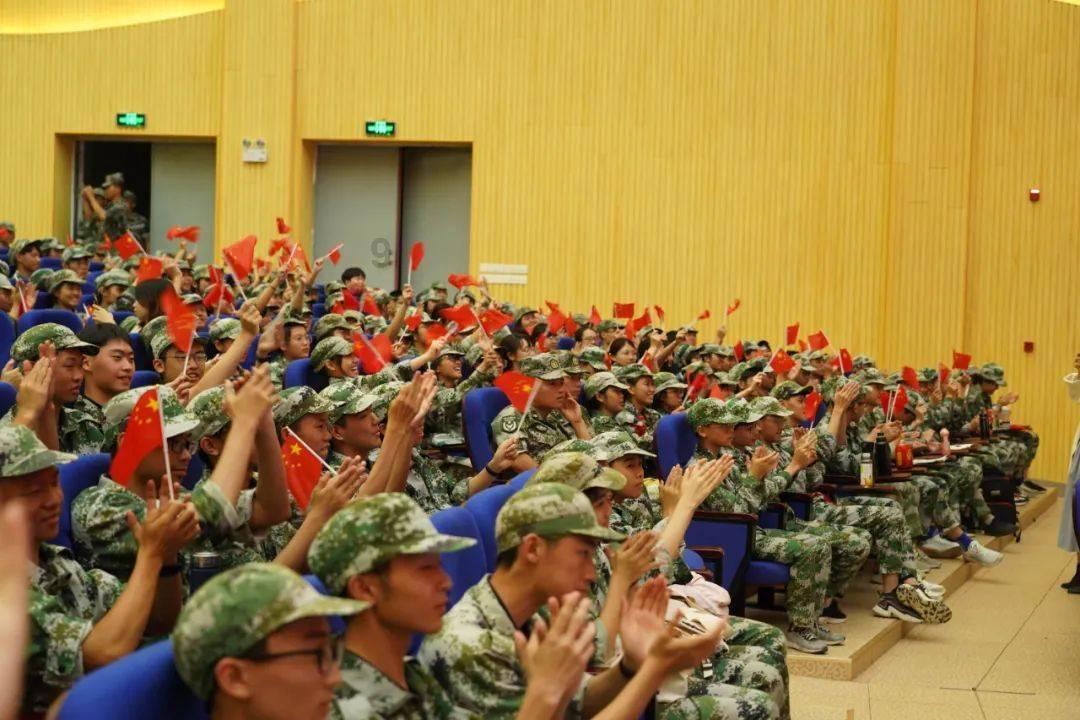 中华人民共和国和瑙鲁共和国签署复交联合公报